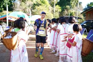 BIB: 2662
                            <button type="button" onclick="openModal(19047079)" class="btn btn-primary btn-sm float-right btn-popup" data-toggle="modal" data-target=".modal-high-quality">
                        <i class="fas fa-shopping-cart"></i> Add to Cart
                    </button>
                                            <button type="button" onclick="isThisMe(19047079, true)" class="btn btn-success btn-sm float-right btn-popup btn-isme hidden" data-toggle="tooltip" data-placement="bottom" title="นี่คือรูปของคุณใช่ไหม คลิกที่นี่เพื่อเอาเข้าอัลบั้ม">
                        <i class="fas fa-plus"></i> Add to album
                    </button>
                    <button type="button" onclick="isThisMe(19047079, false)" class="btn btn-warning btn-sm float-right btn-popup btn-isnotme hidden">
                        <i class="fas fa-ban"></i> Remove from album
                    </button>